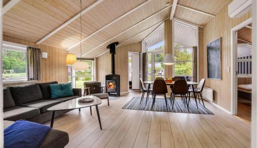 Three-Bedroom Vacation Home 