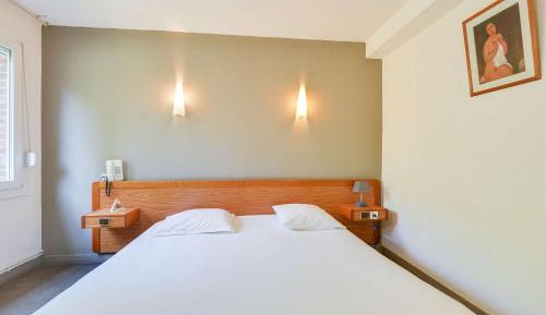 Standard Double Room with Bath