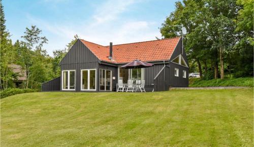 Three-Bedroom Vacation Home 