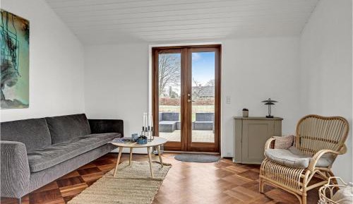 Three-Bedroom Vacation Home 