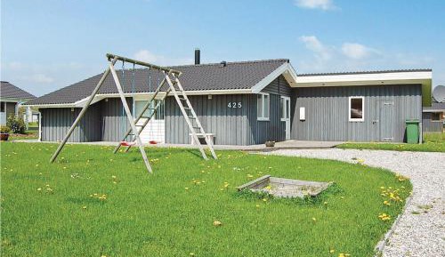 Three-Bedroom Vacation Home 