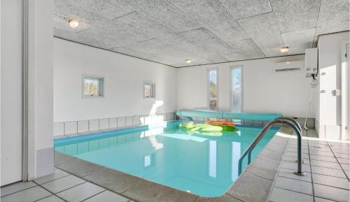 Three-Bedroom Vacation Home 