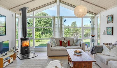 Three-Bedroom Vacation Home 