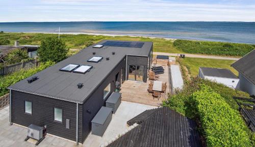 Three-Bedroom Vacation Home 