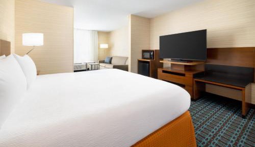 Deluxe King Room with Sofa Bed