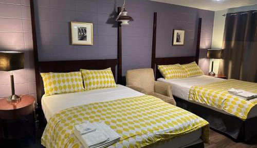 Deluxe Queen Room with Two Queen Beds
