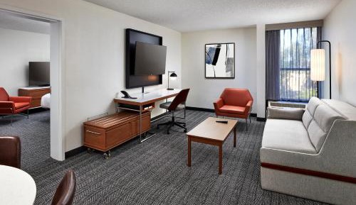 One-Bedroom King Suite