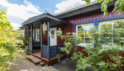 Three-Bedroom Vacation Home 