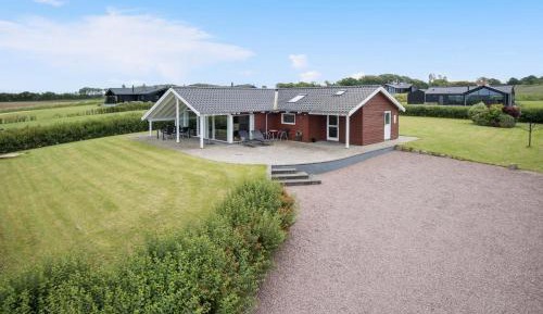 Three-Bedroom Vacation Home 