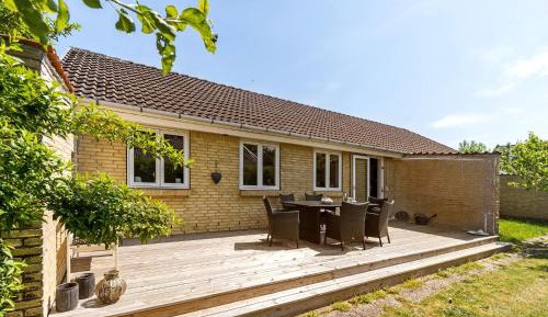 Three-Bedroom Vacation Home 
