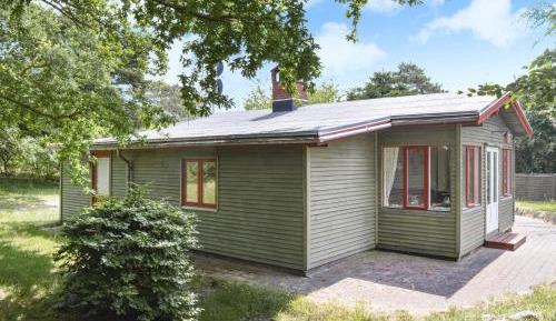 Three-Bedroom Vacation Home 