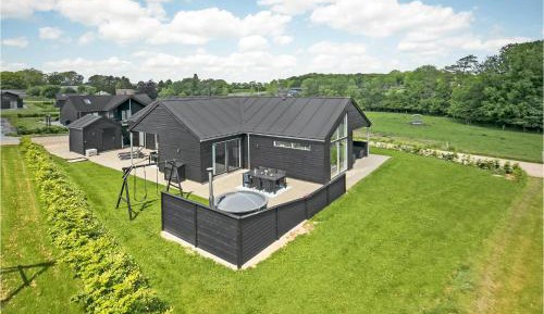 Four-Bedroom Vacation Home