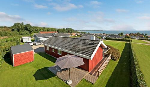Three-Bedroom Vacation Home 