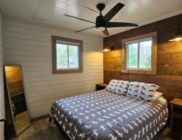 Superior Two-Bedroom Cottage with Lake View