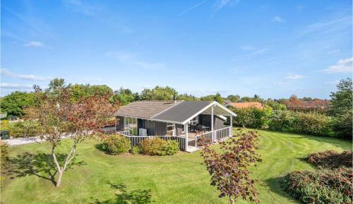 Three-Bedroom Vacation Home 