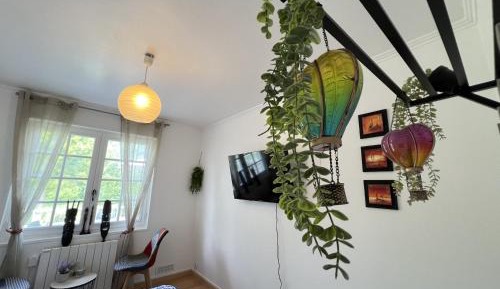 Standard Double Room with Shared Bathroom