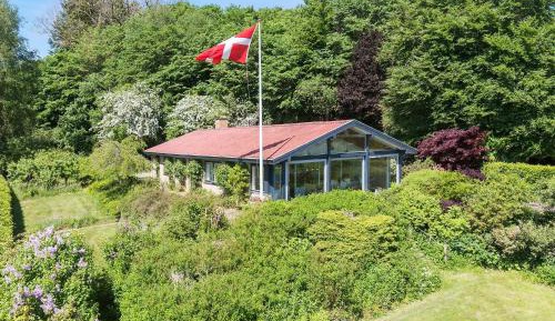 Three-Bedroom Vacation Home 