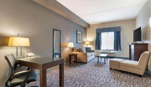 King Room with Sofa Bed - Non-Smoking