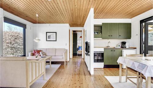 Three-Bedroom Vacation Home 