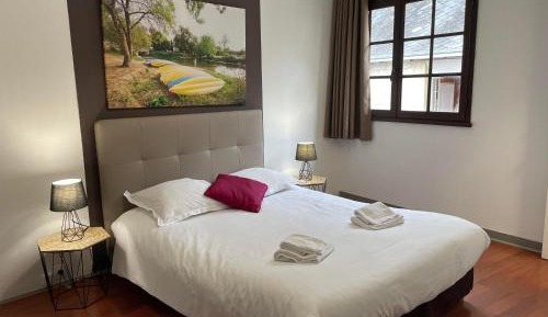 Double Room with Private Bathroom