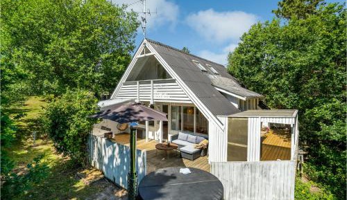 Three-Bedroom Vacation Home 