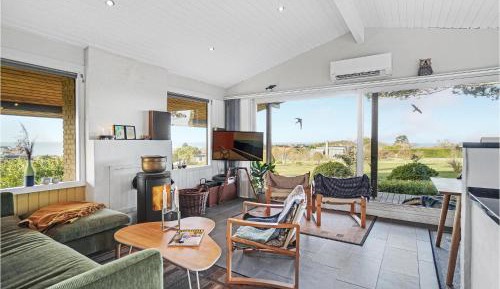 Three-Bedroom Vacation Home 