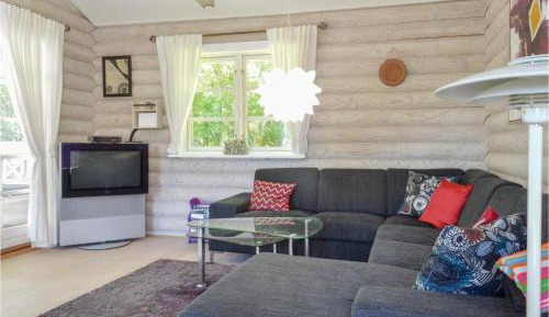Three-Bedroom Vacation Home 