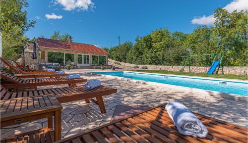 Three-Bedroom Vacation Home 