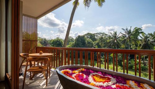 Suite Jungle View with Bathtub and Free Benefits