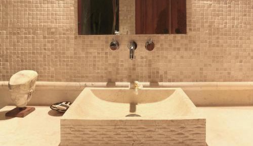 One-Bedroom Bungalow