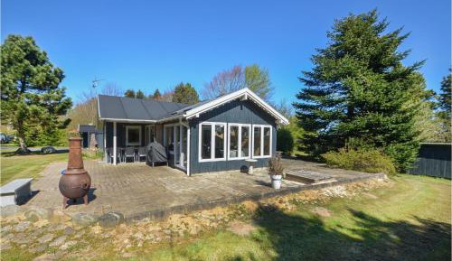 Three-Bedroom Vacation Home 
