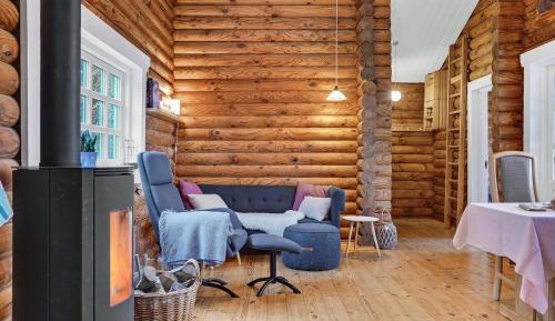 Two-Bedroom Holiday Home