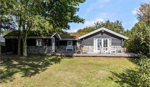 Three-Bedroom Vacation Home 