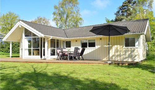 Three-Bedroom Vacation Home 