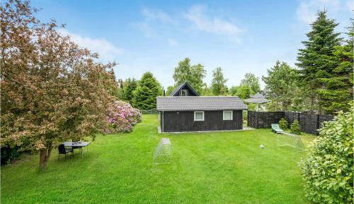 Three-Bedroom Vacation Home 