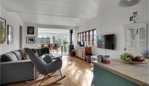 Three-Bedroom Vacation Home 