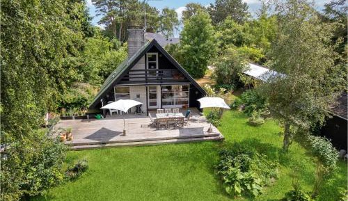 Three-Bedroom Vacation Home 
