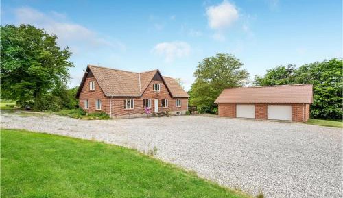 Four-Bedroom Vacation Home