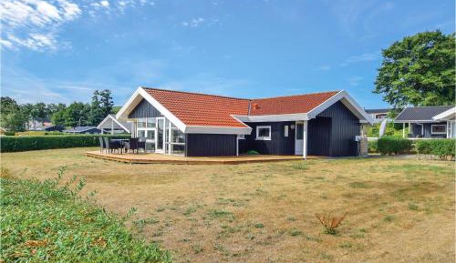 Three-Bedroom Vacation Home 