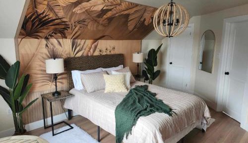 Deluxe Queen Room