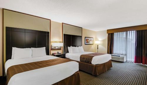 Queen Room with Two Queen Beds - Non-Smoking