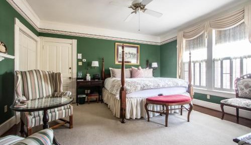 Standard King Room