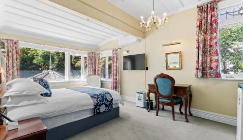 Deluxe Double Room with Bath