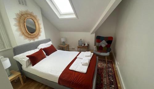 Double Room with Shared Bathroom