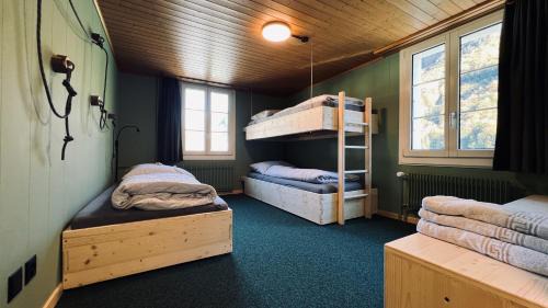 Basic Triple Room