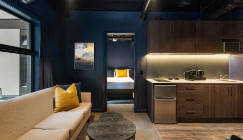 One Bedroom Metro Unit