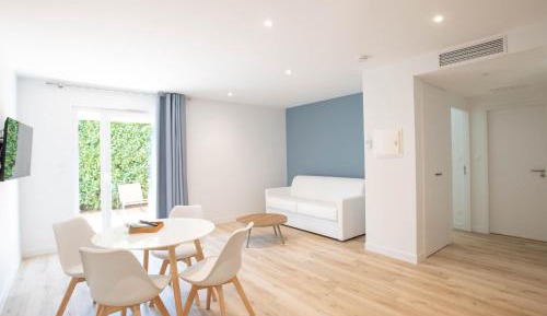 Apartment with Terrace