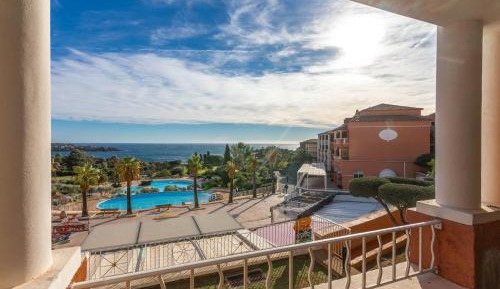 Studio Apartment with Sea View