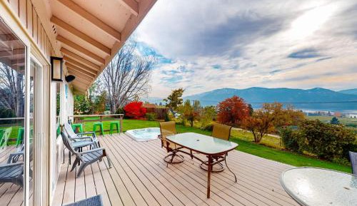 Three-Bedroom Vacation Home 