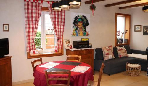 Apartment with Garden View